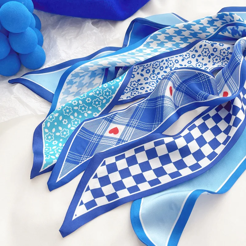 Klein blauwe zijden sjaal nieu - Bandana Cotton recensie en prijs